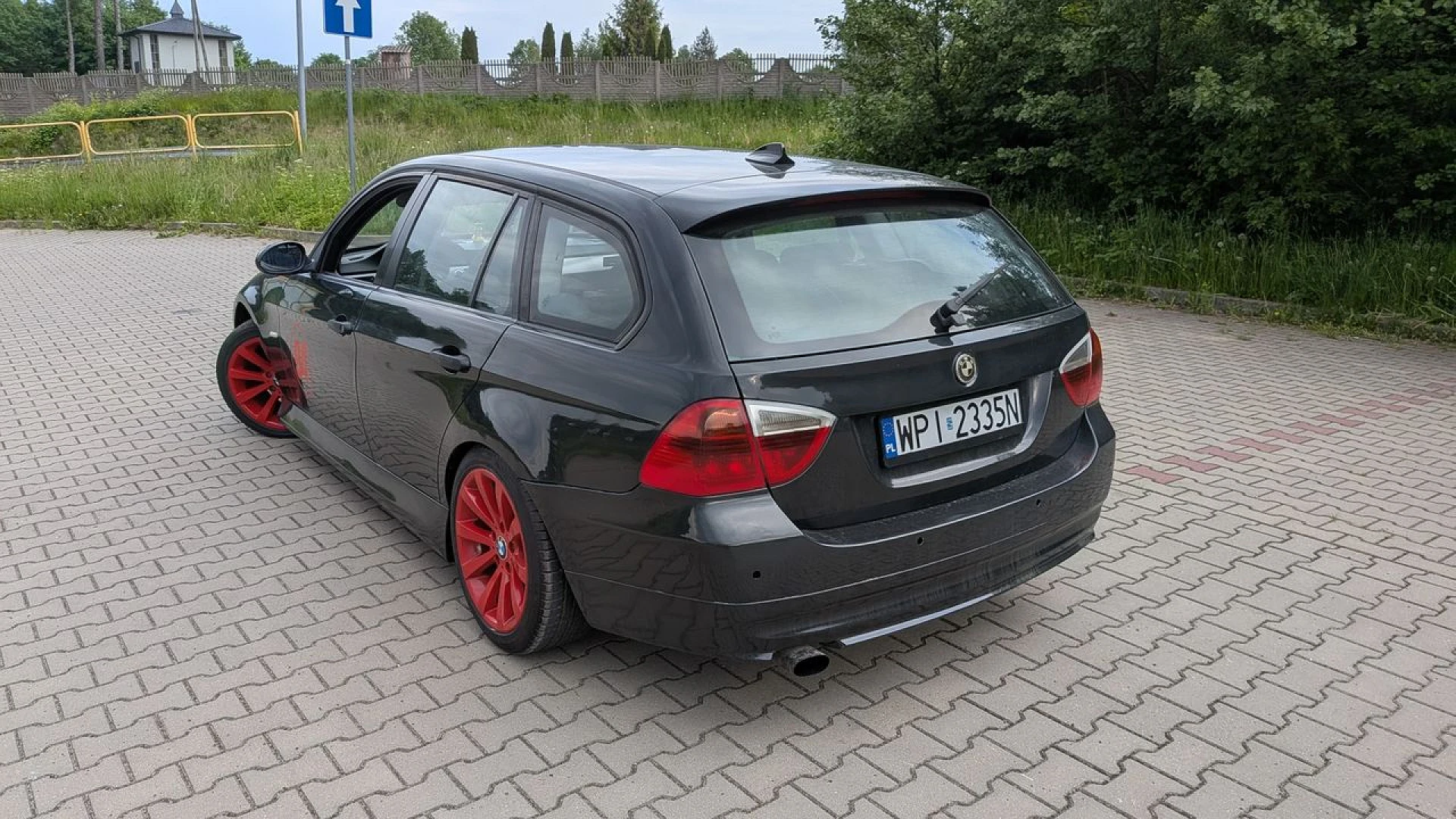 BMW E91 2006