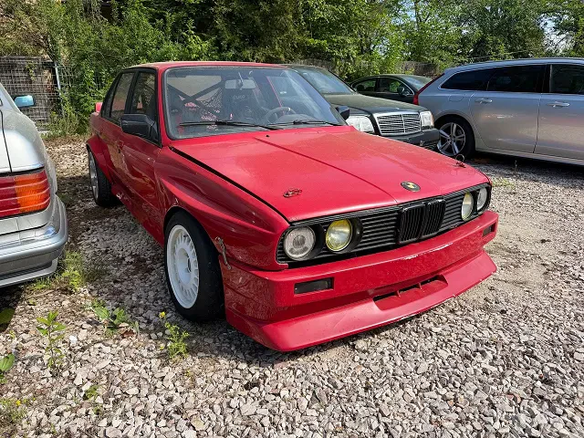 BMW E30 1990