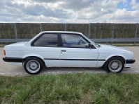 BMW E30 1988
