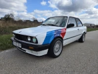 BMW E30 1988