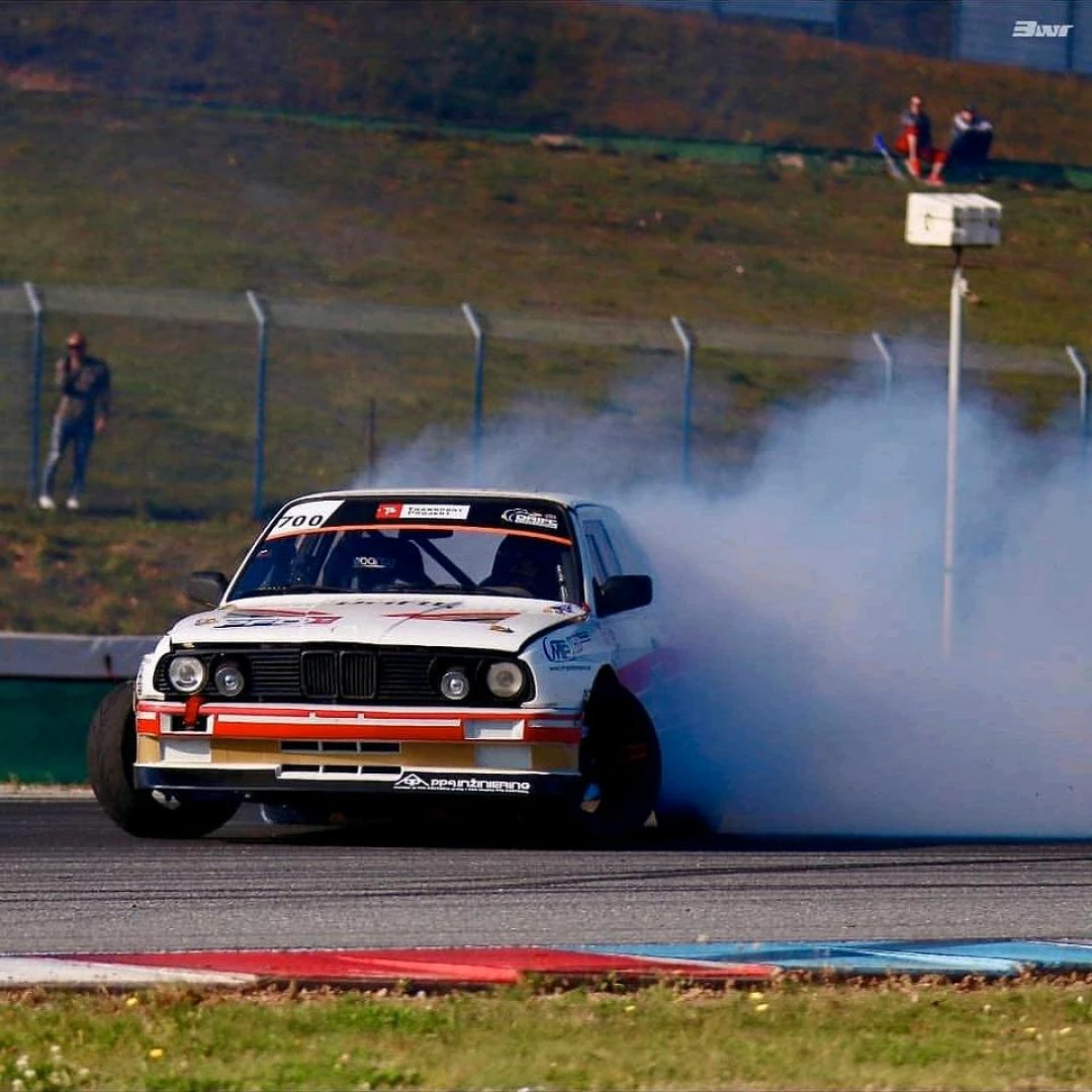 BMW E30 1987