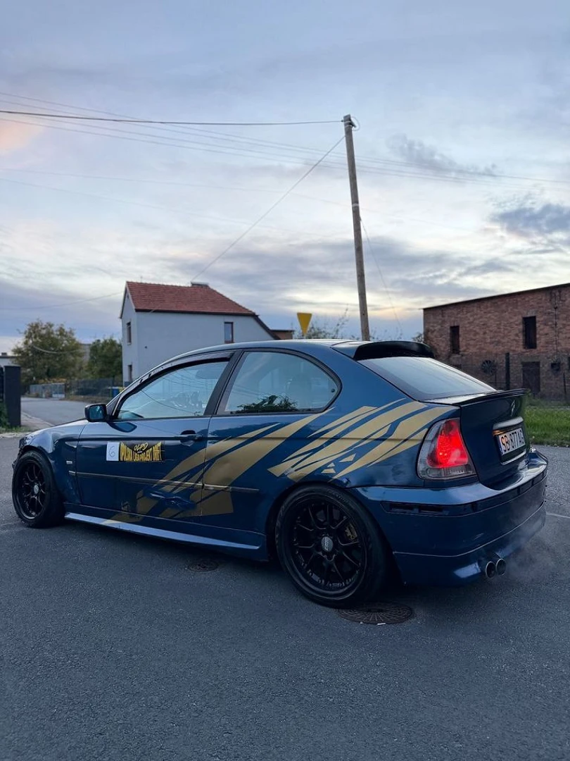 BMW E46 2001