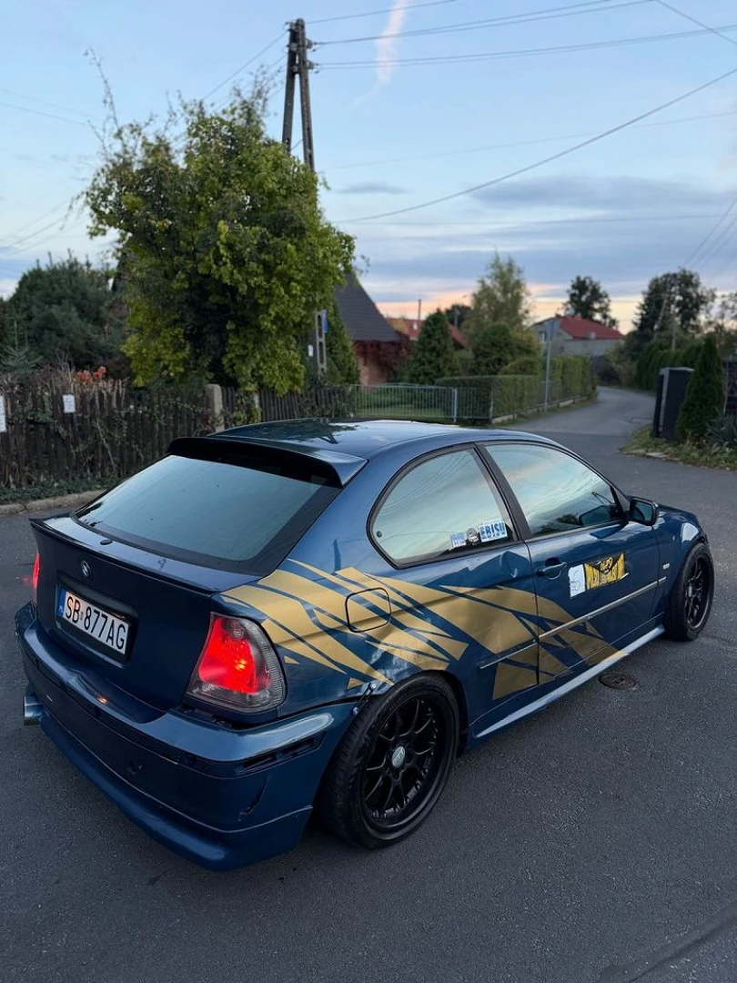 BMW E46 2001