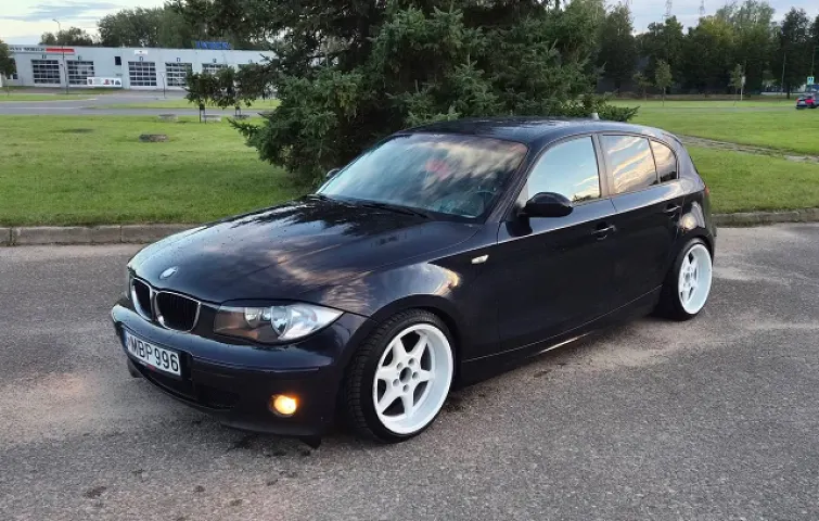 BMW E87 2007