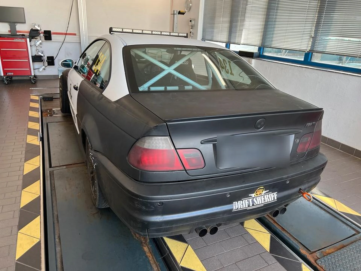 BMW E46 2005