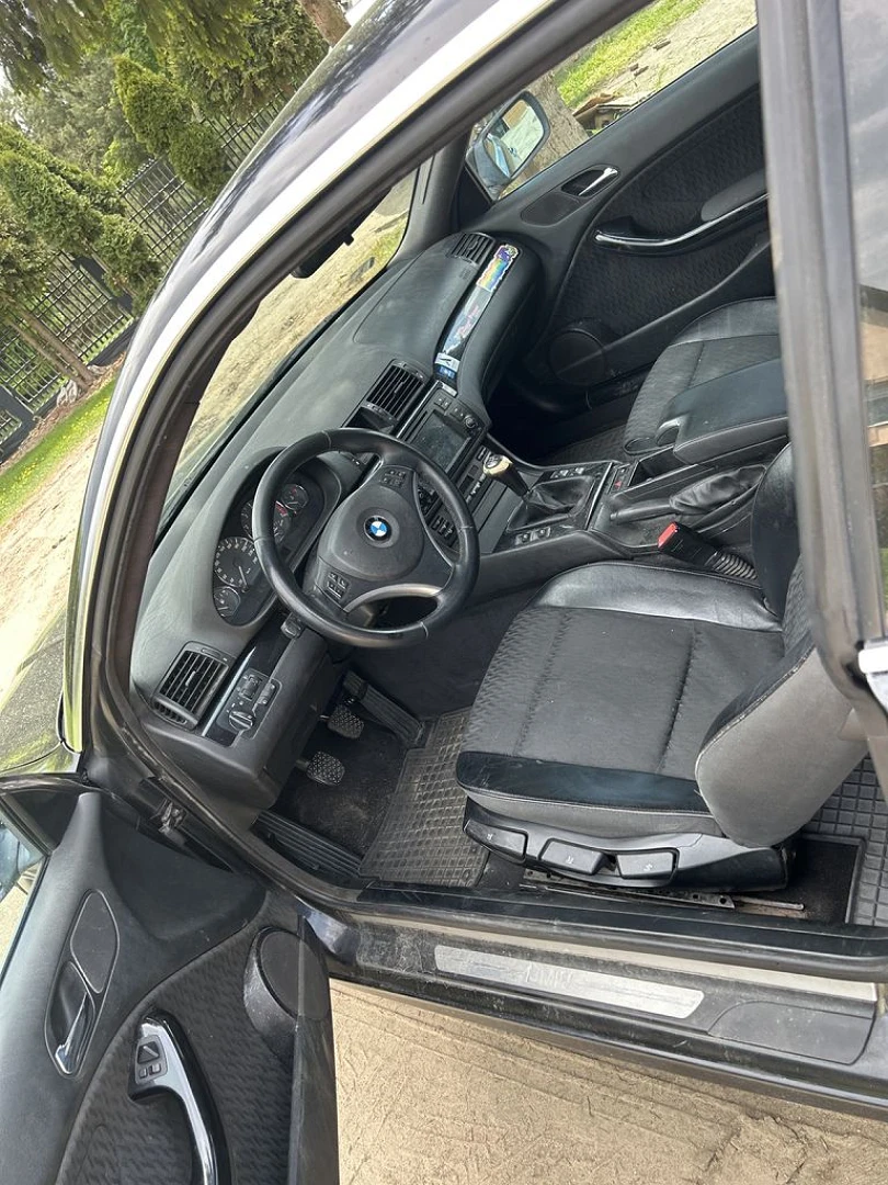 BMW E46 2001