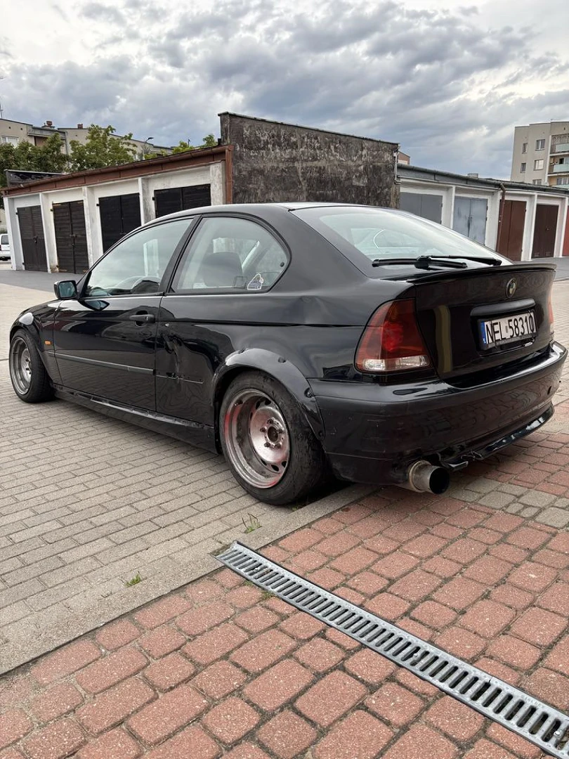 BMW E46 2002