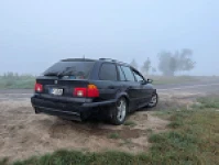 BMW E39 2000