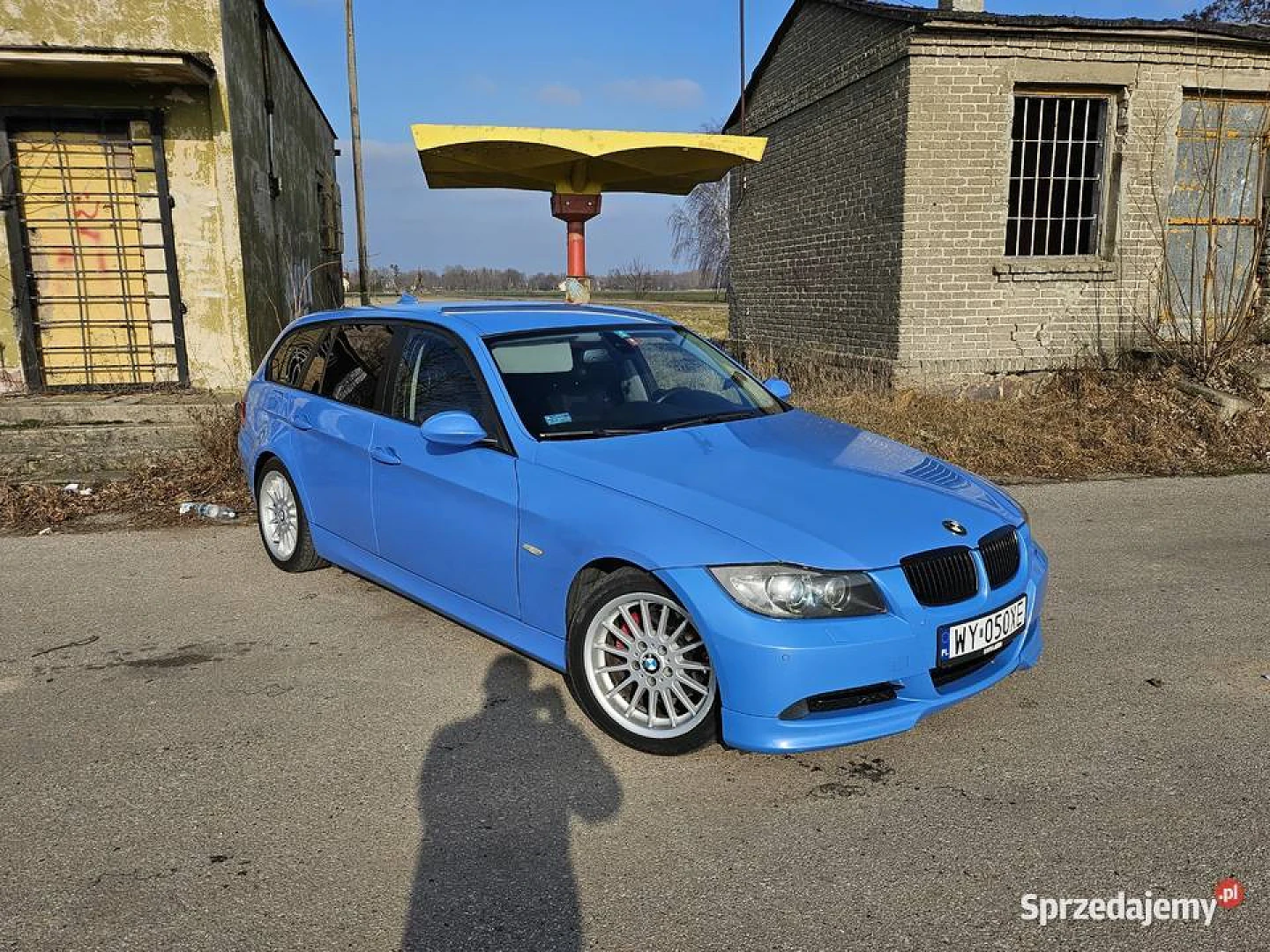 BMW E90 2005