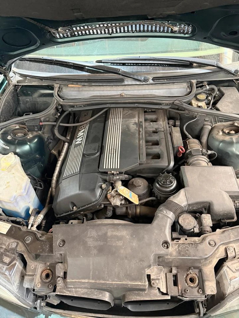 BMW E46 1999