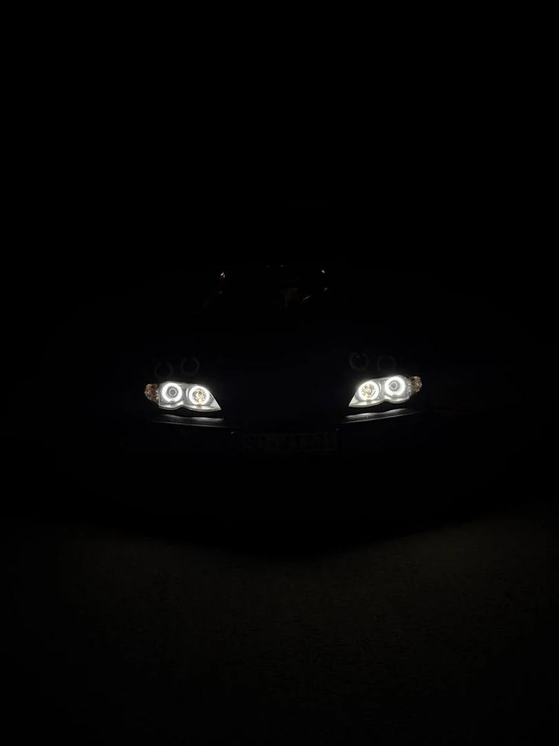 BMW E46 2003