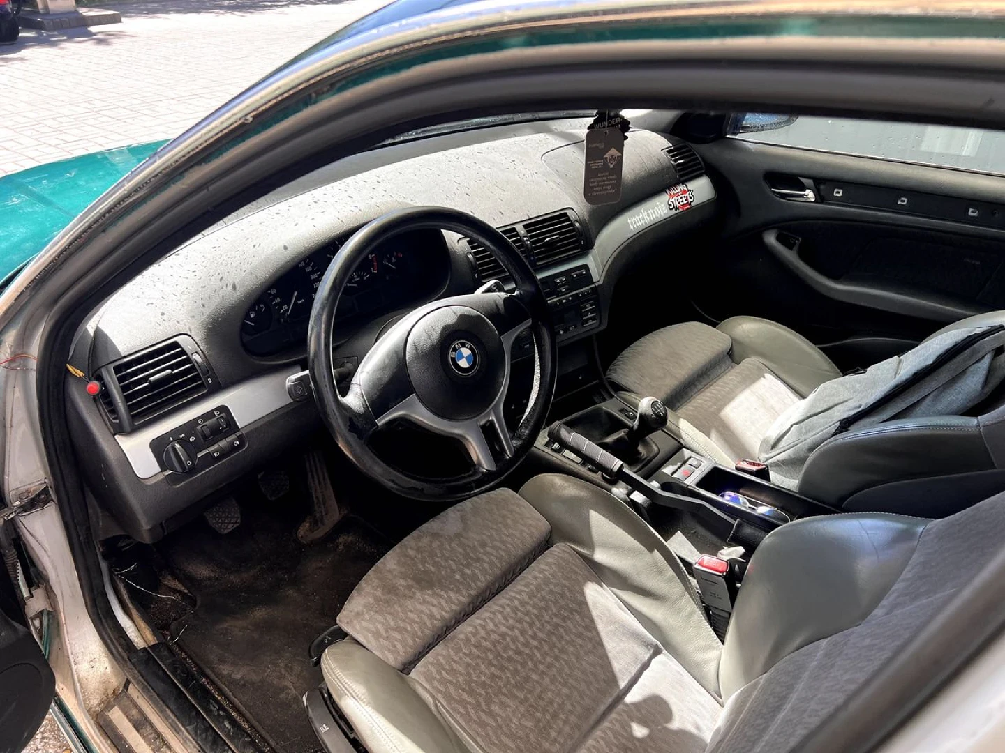 BMW E46 2001