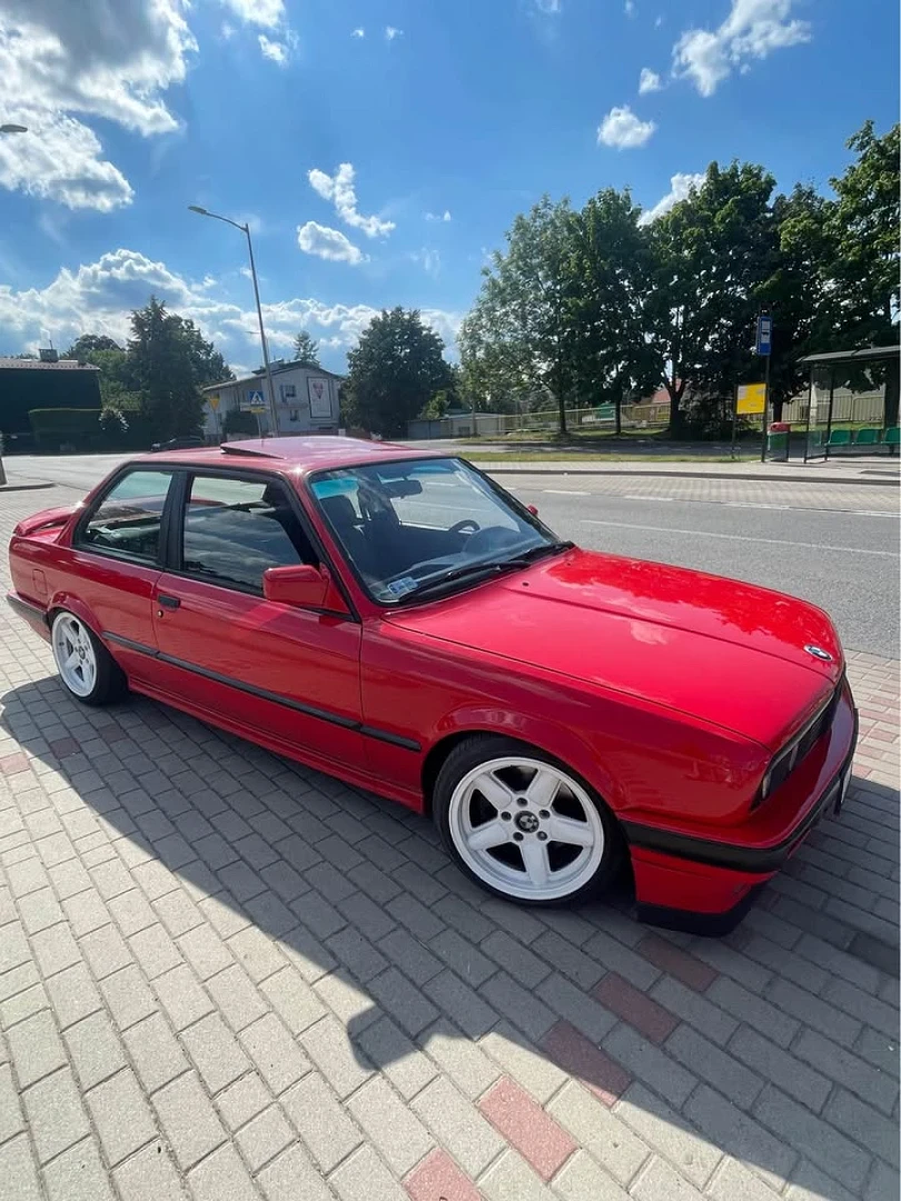 BMW E30 1991