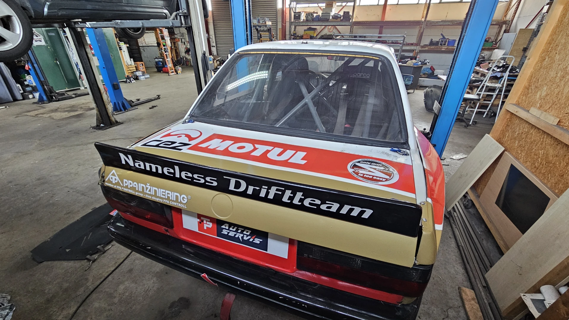 BMW E30 