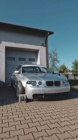 BMW E46 2004