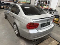 BMW E90 2005