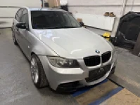BMW E90 2005