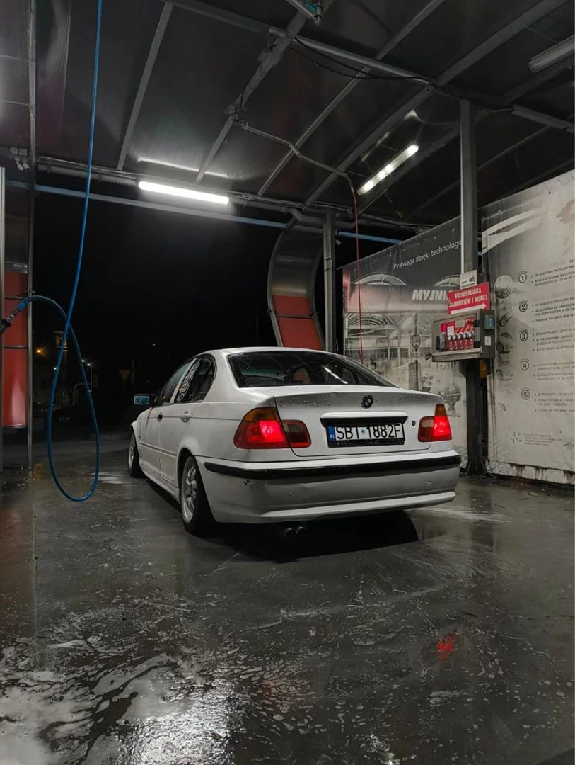 BMW E46 2000