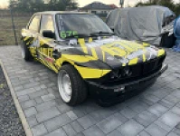 BMW E30 1990
