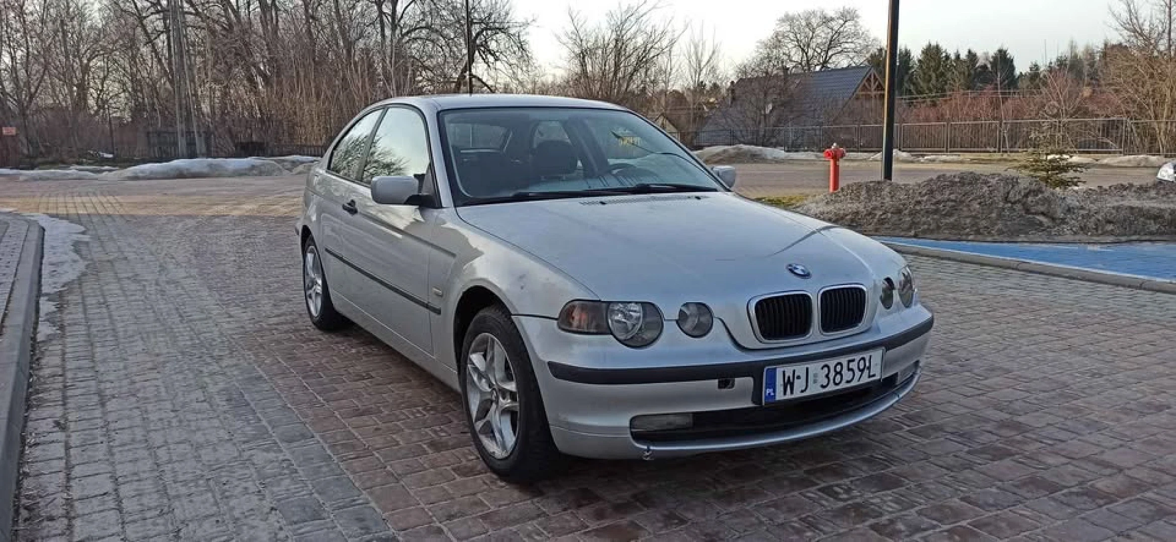 BMW E46 2001